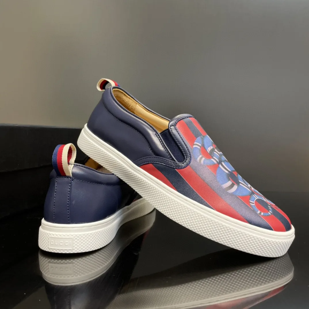 Alternative view of Gucci Men’s Kingsnake Print Slip-On Sneaker Blue