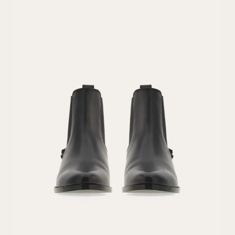 Ferragamo F Buckle Chelsea Boots Black 01K234 - Image 4