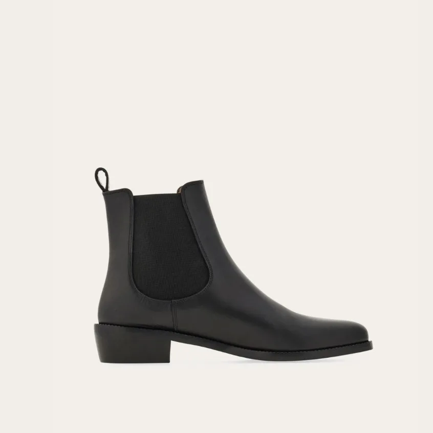 Ferragamo F Buckle Chelsea Boots Black 01K234 - Image 6