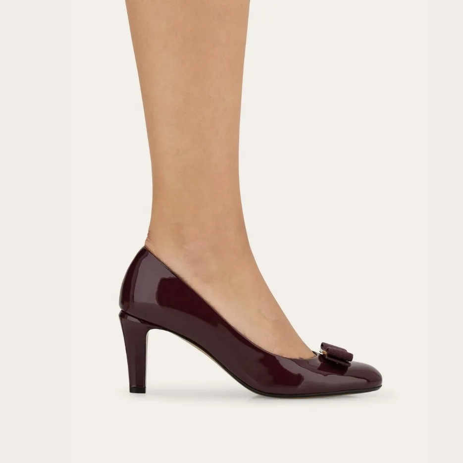 Ferragamo Vara Bow Pump Plum 01L218 - Image 2