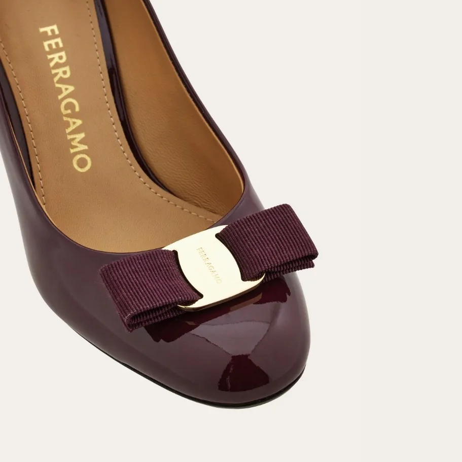 Ferragamo Vara Bow Pump Plum 01L218 - Image 6