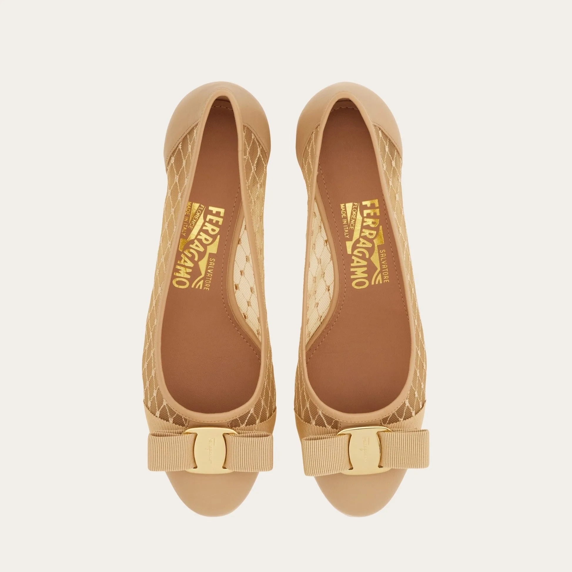Alternative view of Ferragamo Vara Pump Beige 01J562