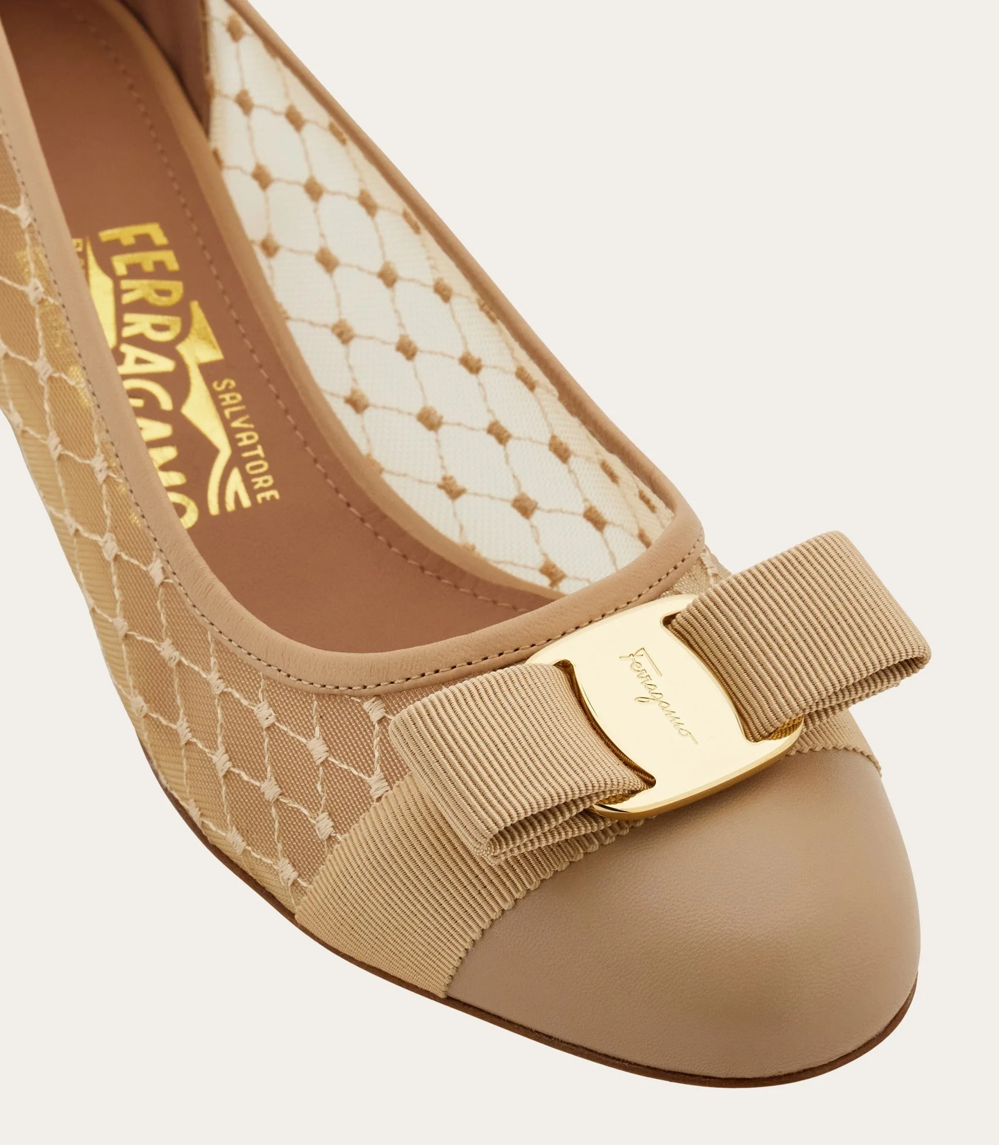 Ferragamo Vara Pump Beige 01J562 - Image 5