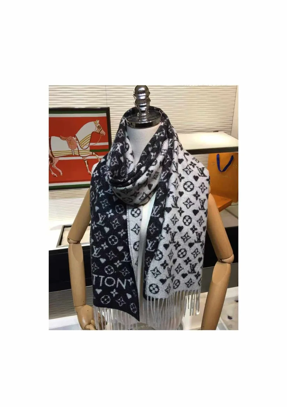 Louis Vuitton Game On Scarf Black - Image 4