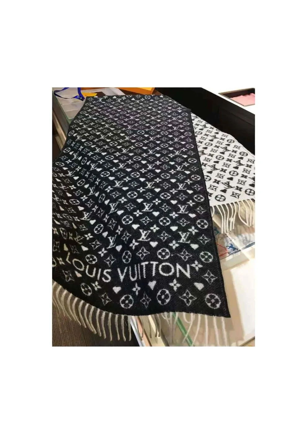 Louis Vuitton Game On Scarf Black - Image 5