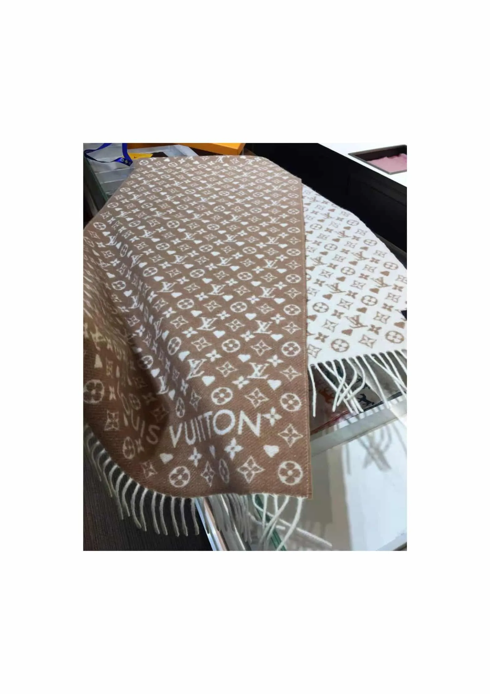 Louis Vuitton Game On Scarf Brown - Image 7