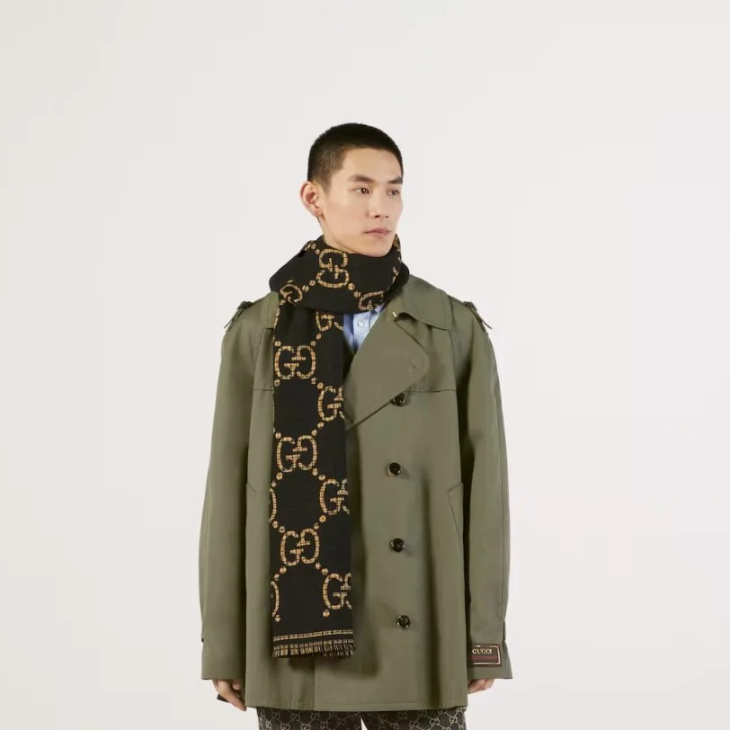 Alternative view of Gucci Check GG Scarf Black And Beige /