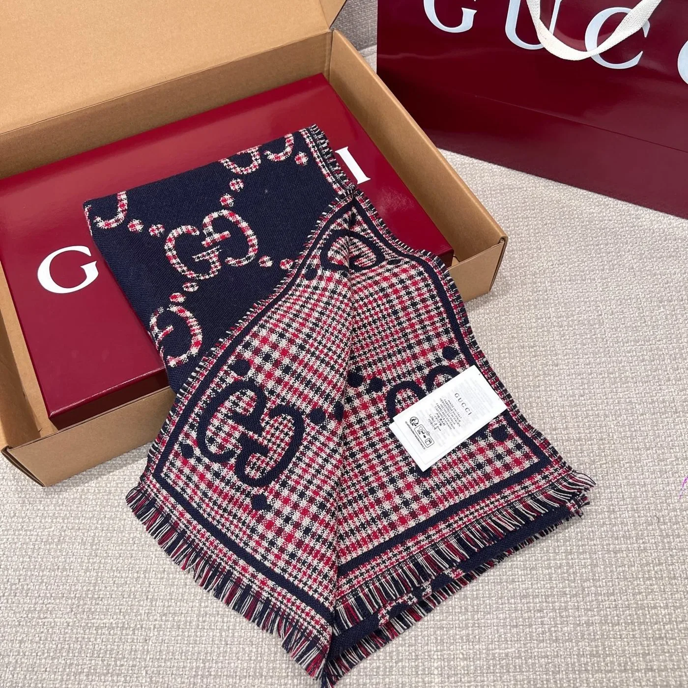 Alternative view of Gucci GG Scarf Navy And Red /
