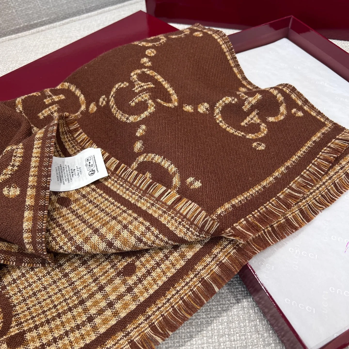 Gucci GG Scarf Brown And Beige / - Image 4