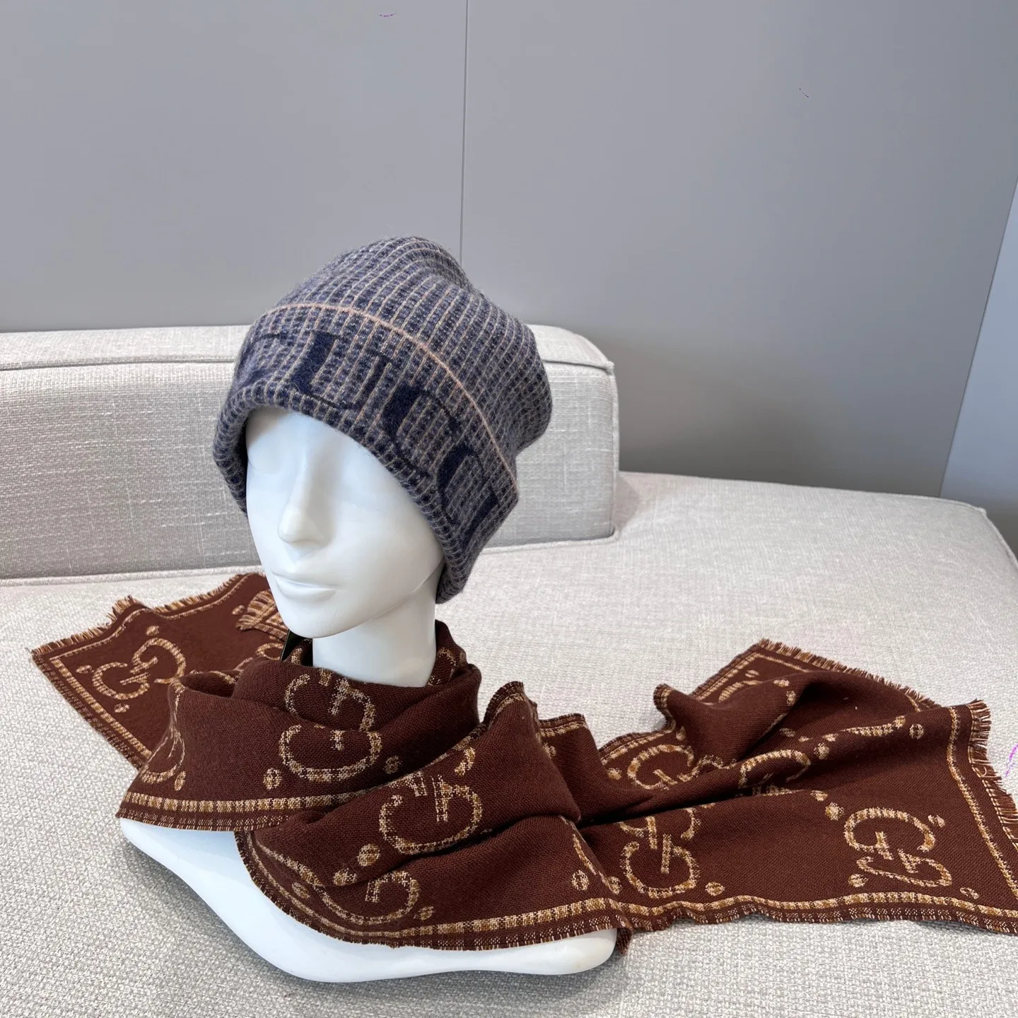 Gucci GG Scarf Brown And Beige / - Image 7
