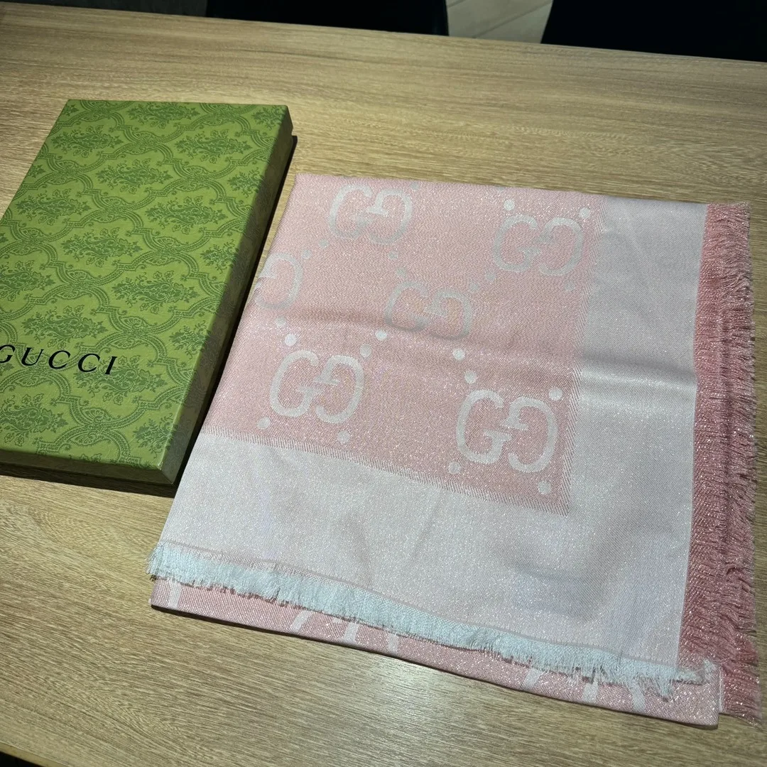 Alternative view of Gucci Jacquard Scarf Pink /