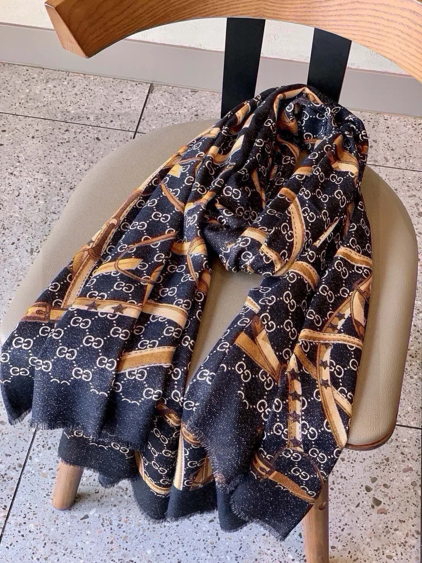 Alternative view of Gucci Silver Thread Ribbon Scarf Black /
