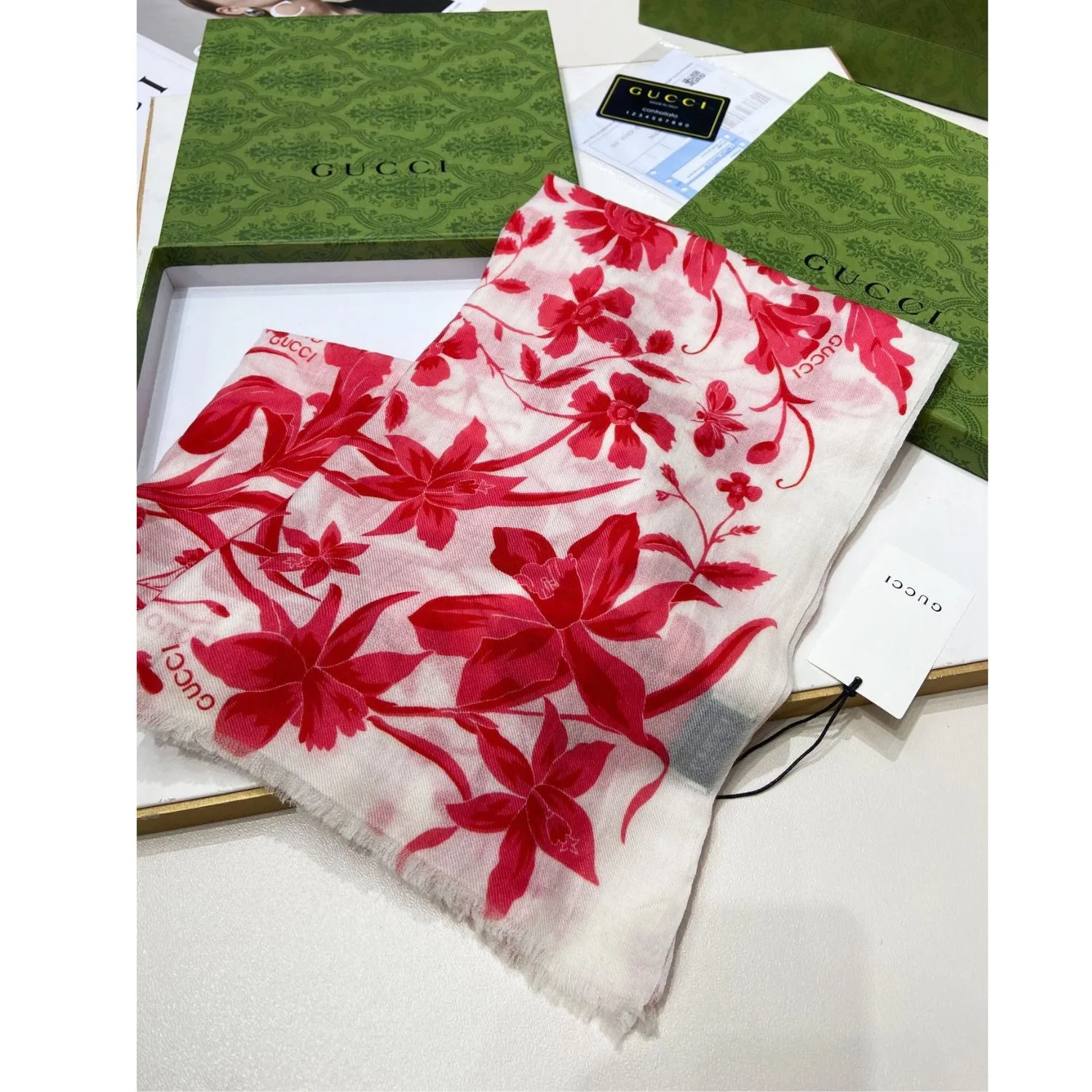 Alternative view of Gucci GG Garden Flower Long Scarf Red /