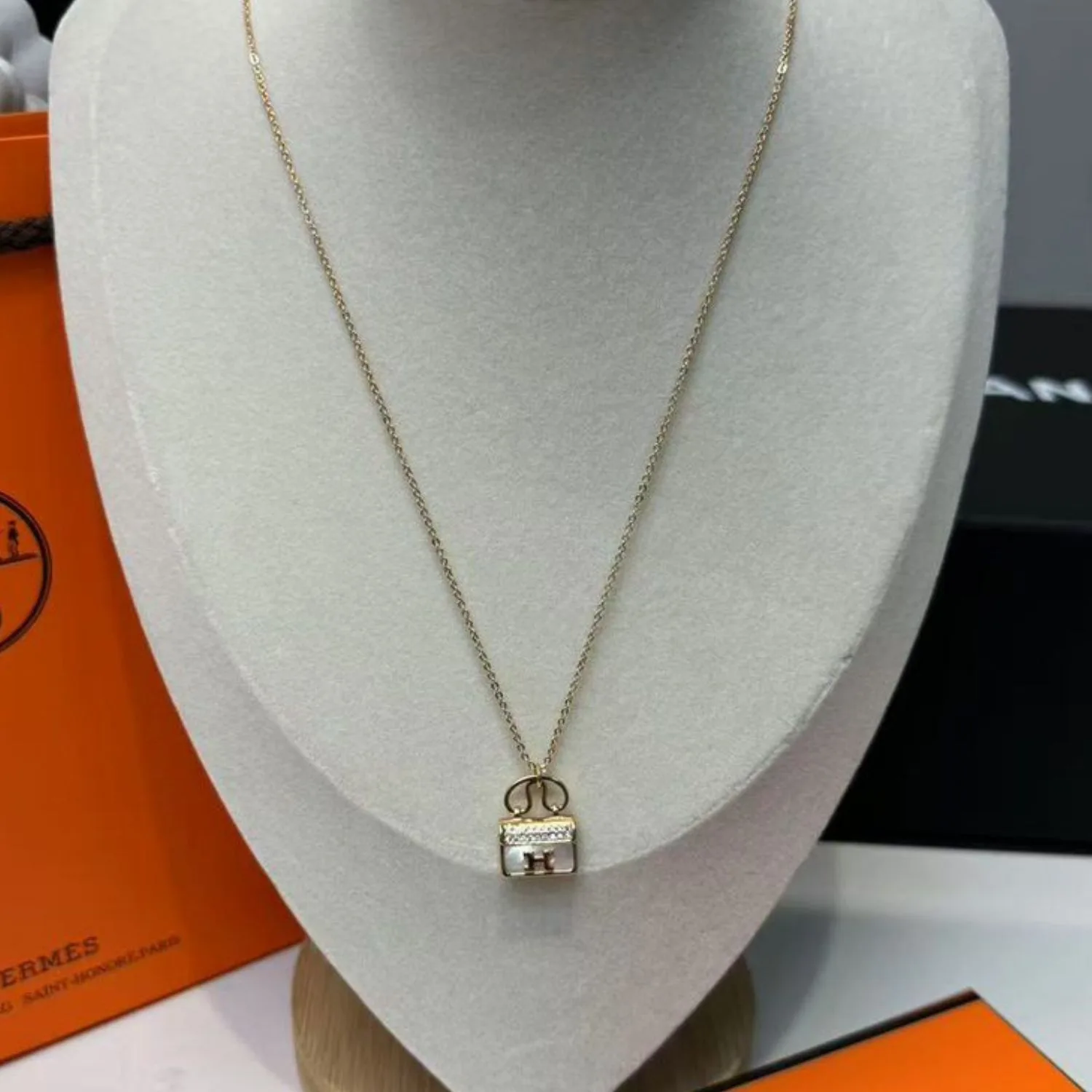 Hermes Amulettes Constance Necklace Gold Tone - Image 4