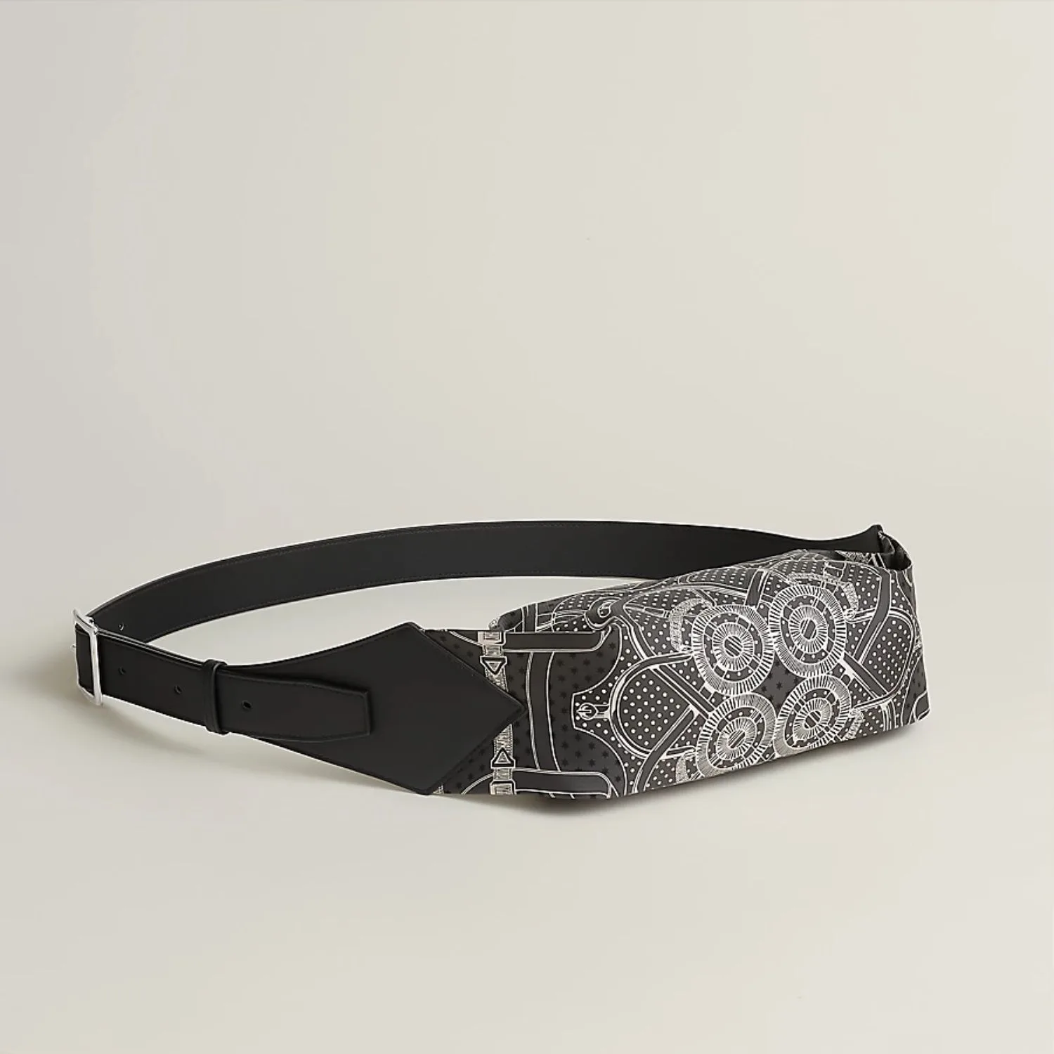 Alternative view of Hermes Banasilk Belt Bag Black /