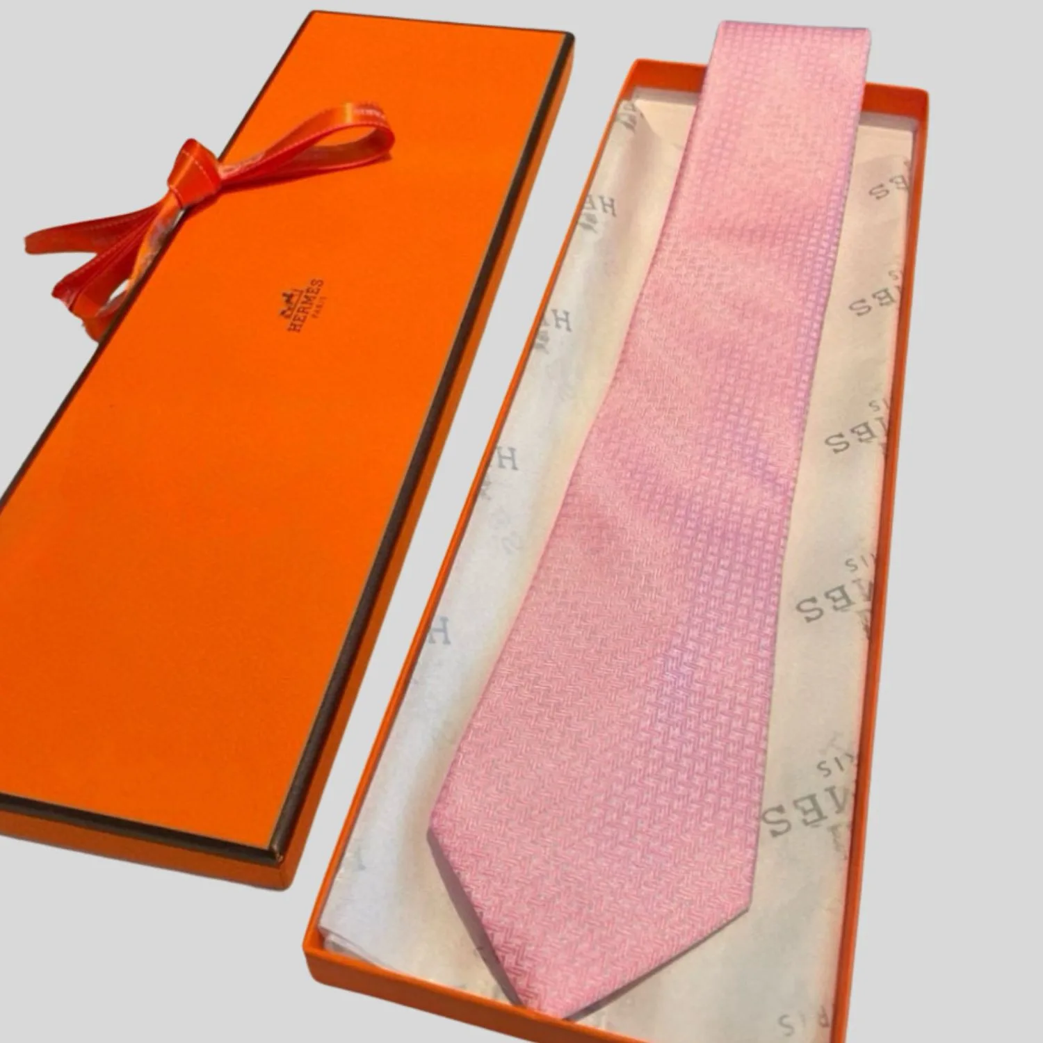 Hermes Elegent Rose Silk Tie - Image 5