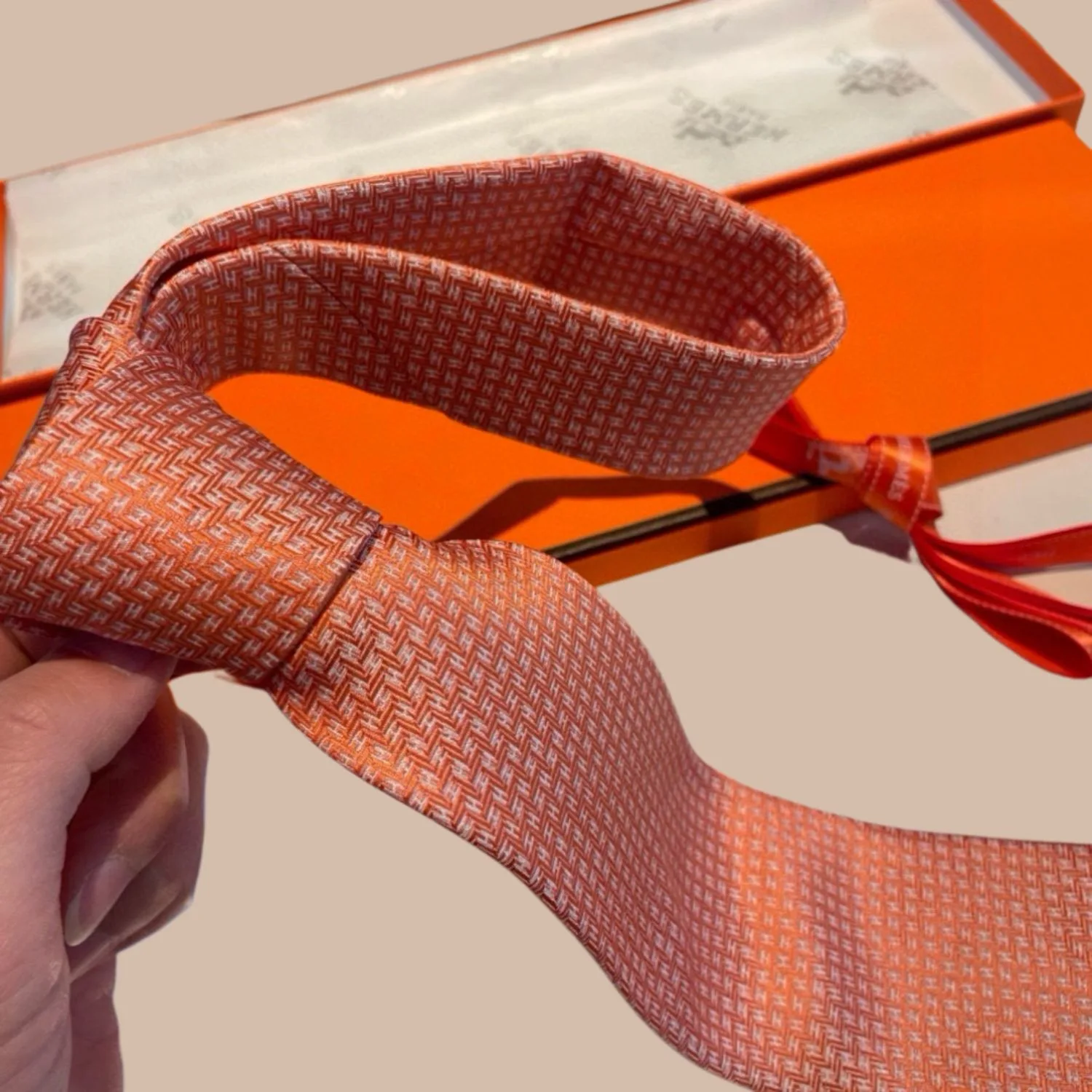 Hermes Elegent Orange Silk Tie - Image 4