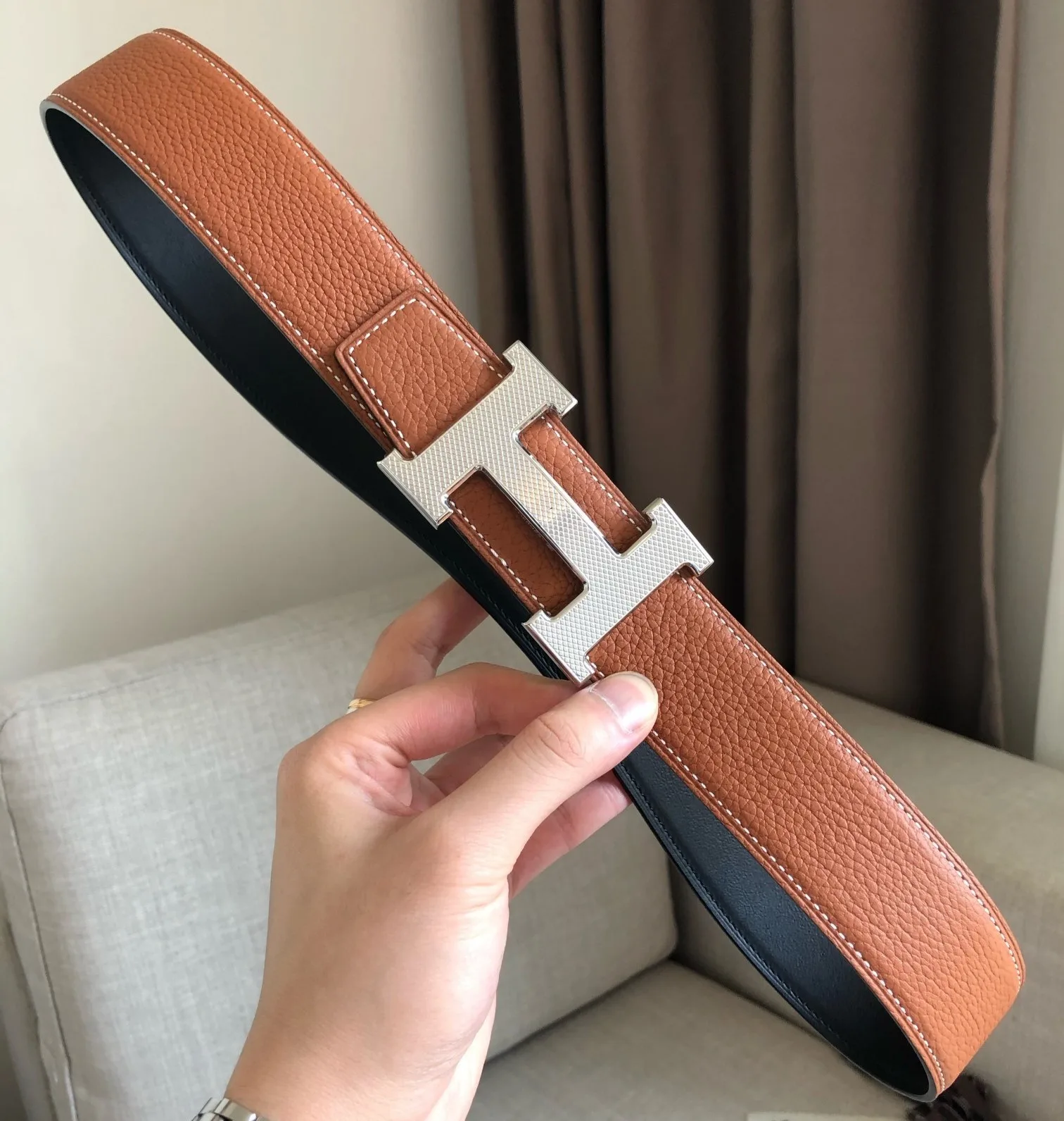 Hermes H Guillochee Belt Buckle And Reversible Leather Strap Noir - Image 3