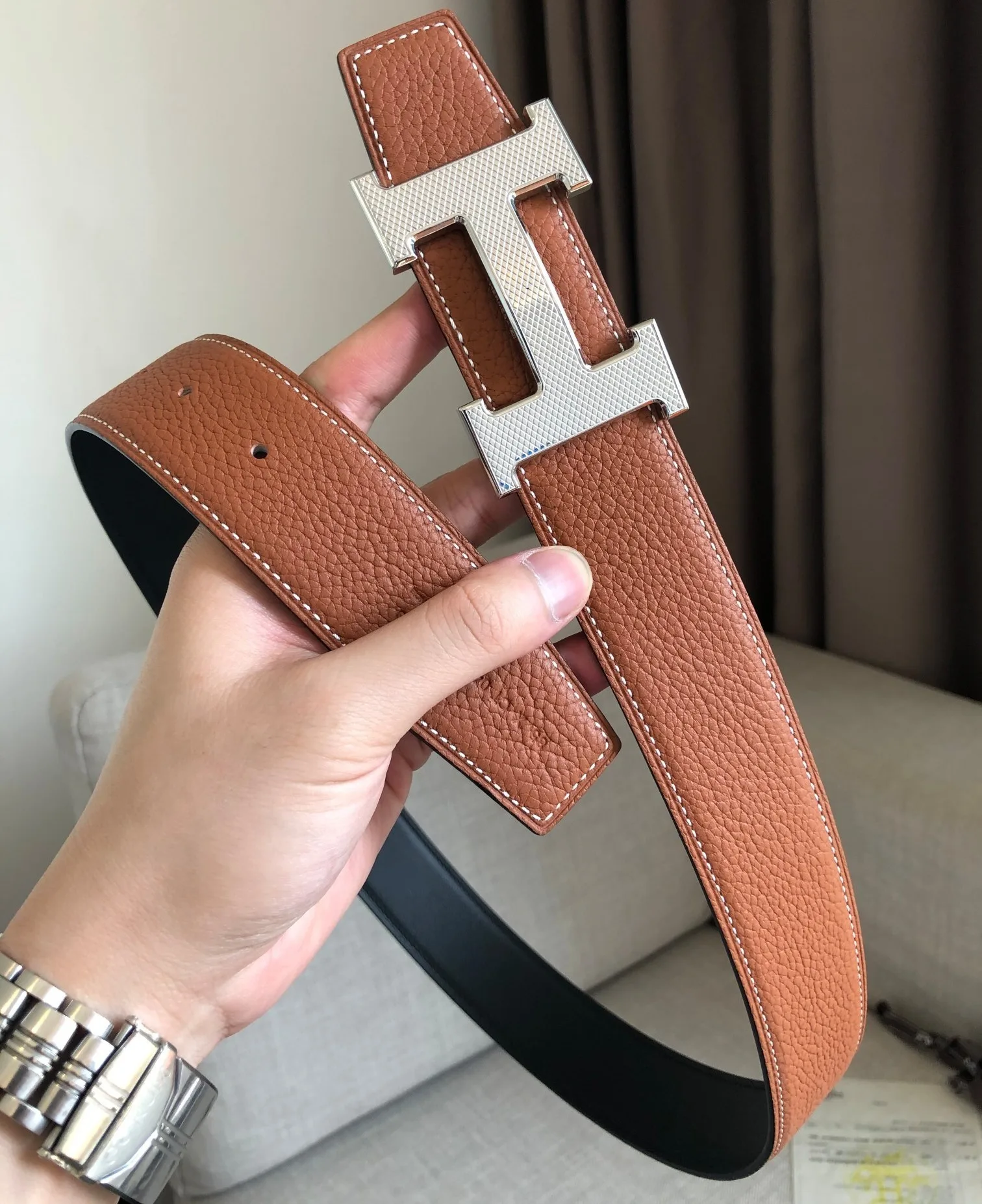 Hermes H Guillochee Belt Buckle And Reversible Leather Strap Noir - Image 5