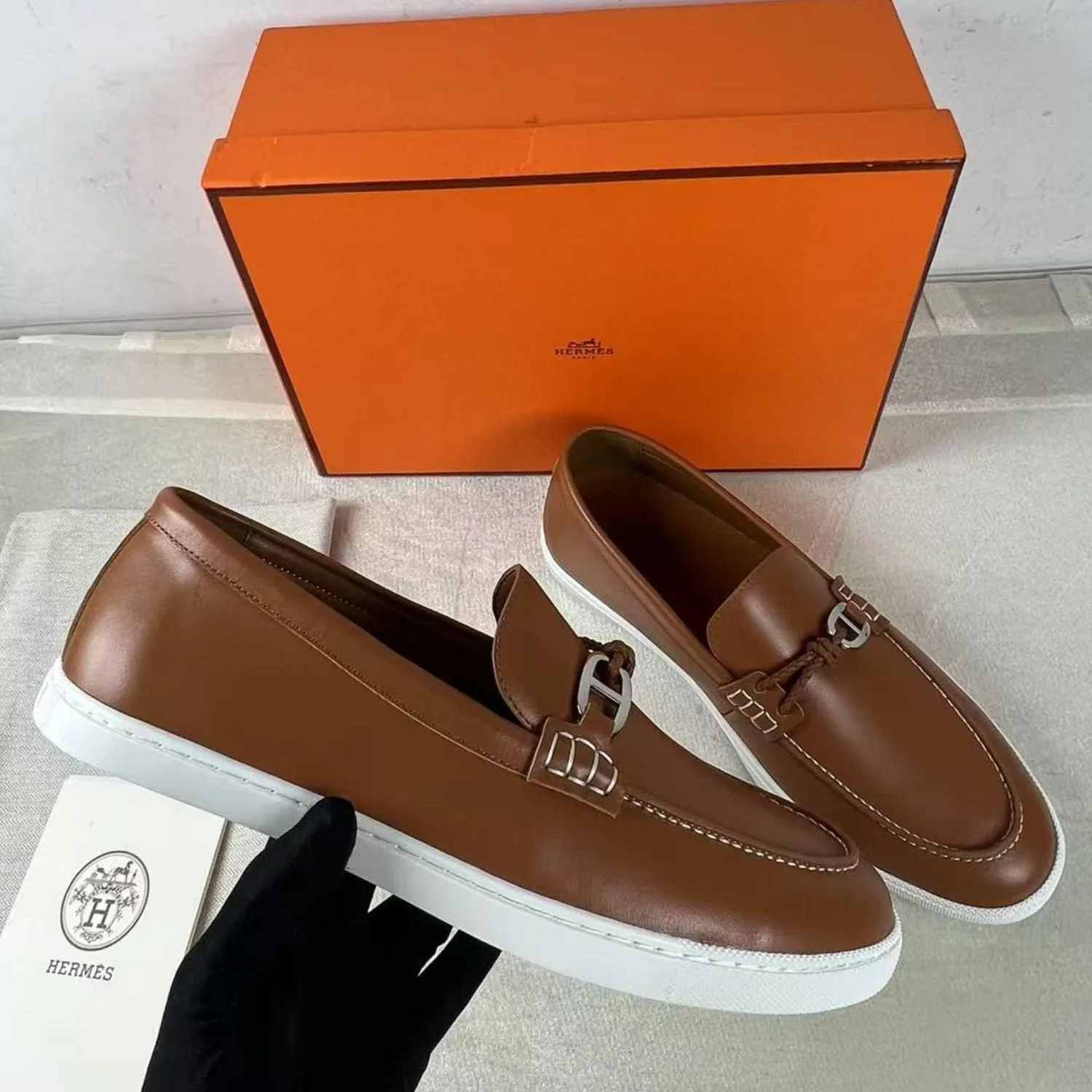 Alternative view of Hermes Ignacio Loafers Brown