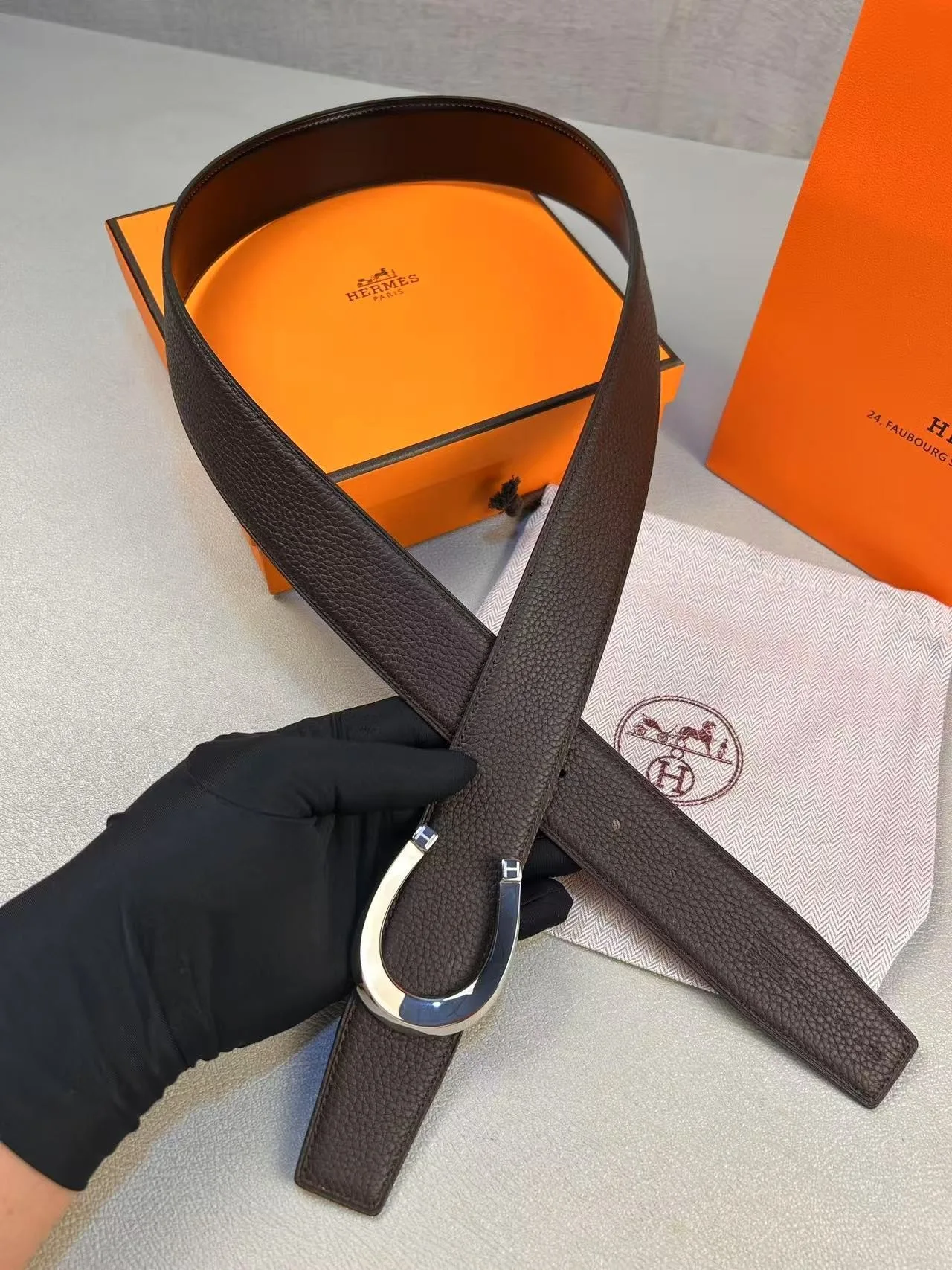 Hermès Luck Belt Buckle Reversible Leather Strap Noir/Chocolat - Image 5