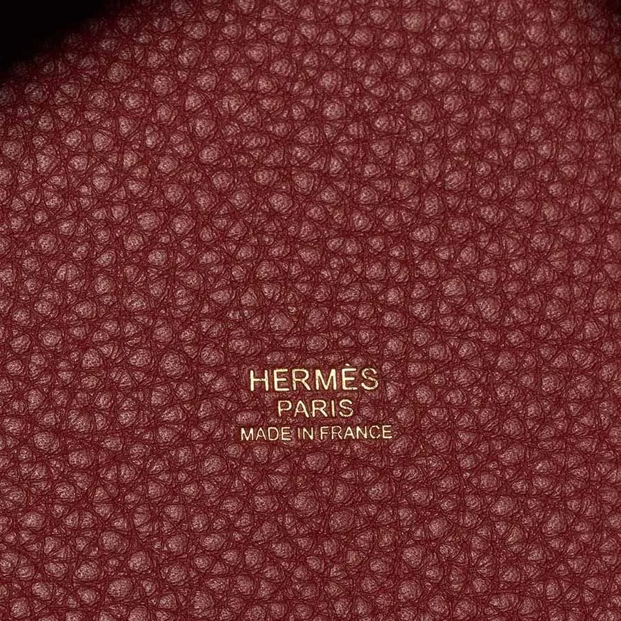 Hermes Picotin 18 Taurillon Clemence Rouge H Top Handle Bag / Red Gold Hardware - Image 8