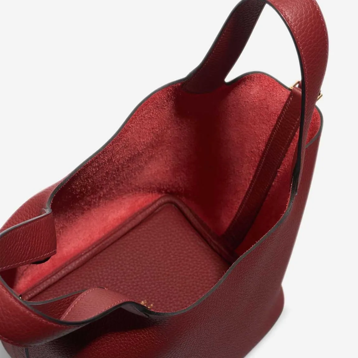 Hermes Picotin 18 Taurillon Clemence Rouge H Top Handle Bag / Red Gold Hardware - Image 7