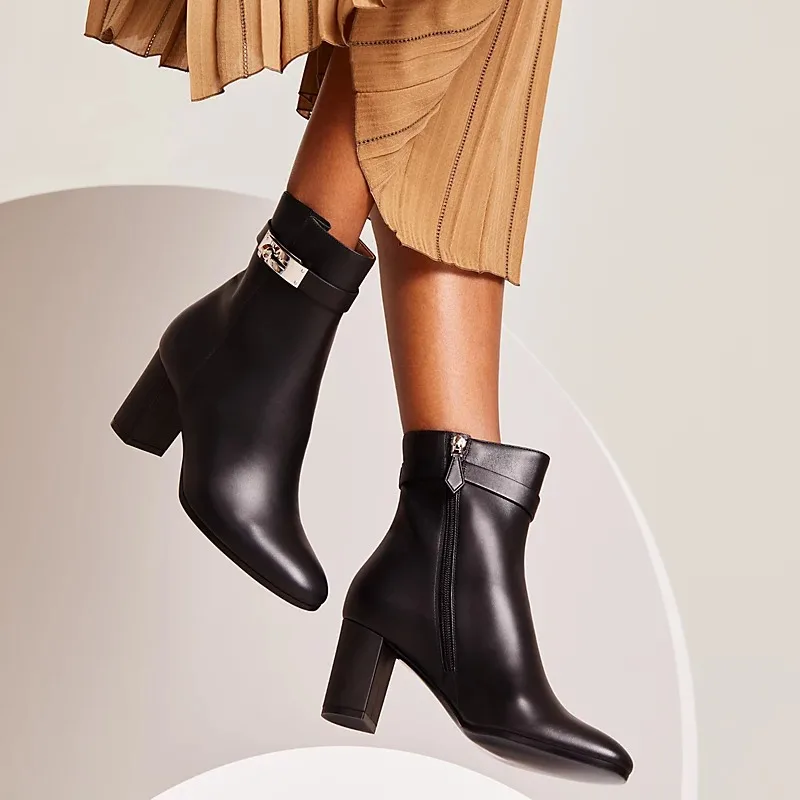 Alternative view of Hermes Saint Germain Ankle Boots Noir