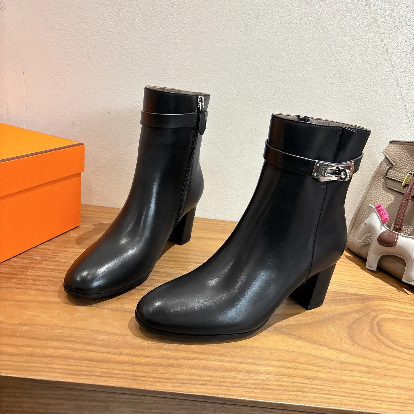 Hermes Saint Germain Ankle Boots Noir - Image 8