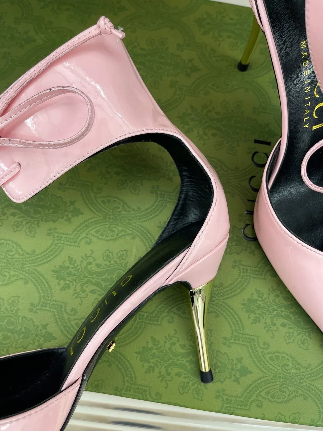 Gucci High Heel Patent Pump Pink - Image 3