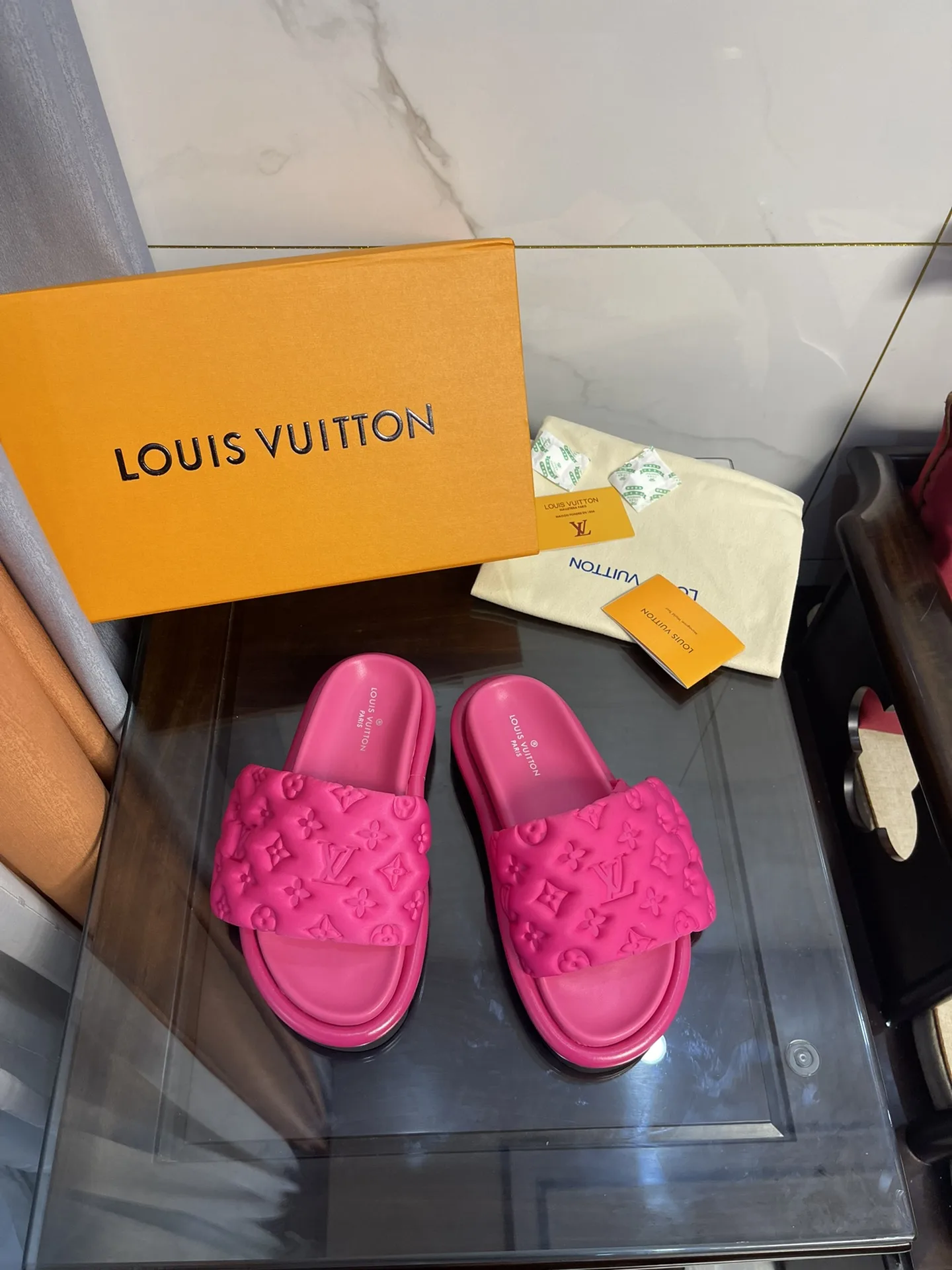 Louis Vuitton Pool Pillow Comfort Flat Mule Black LV 1AA1EF - Image 8