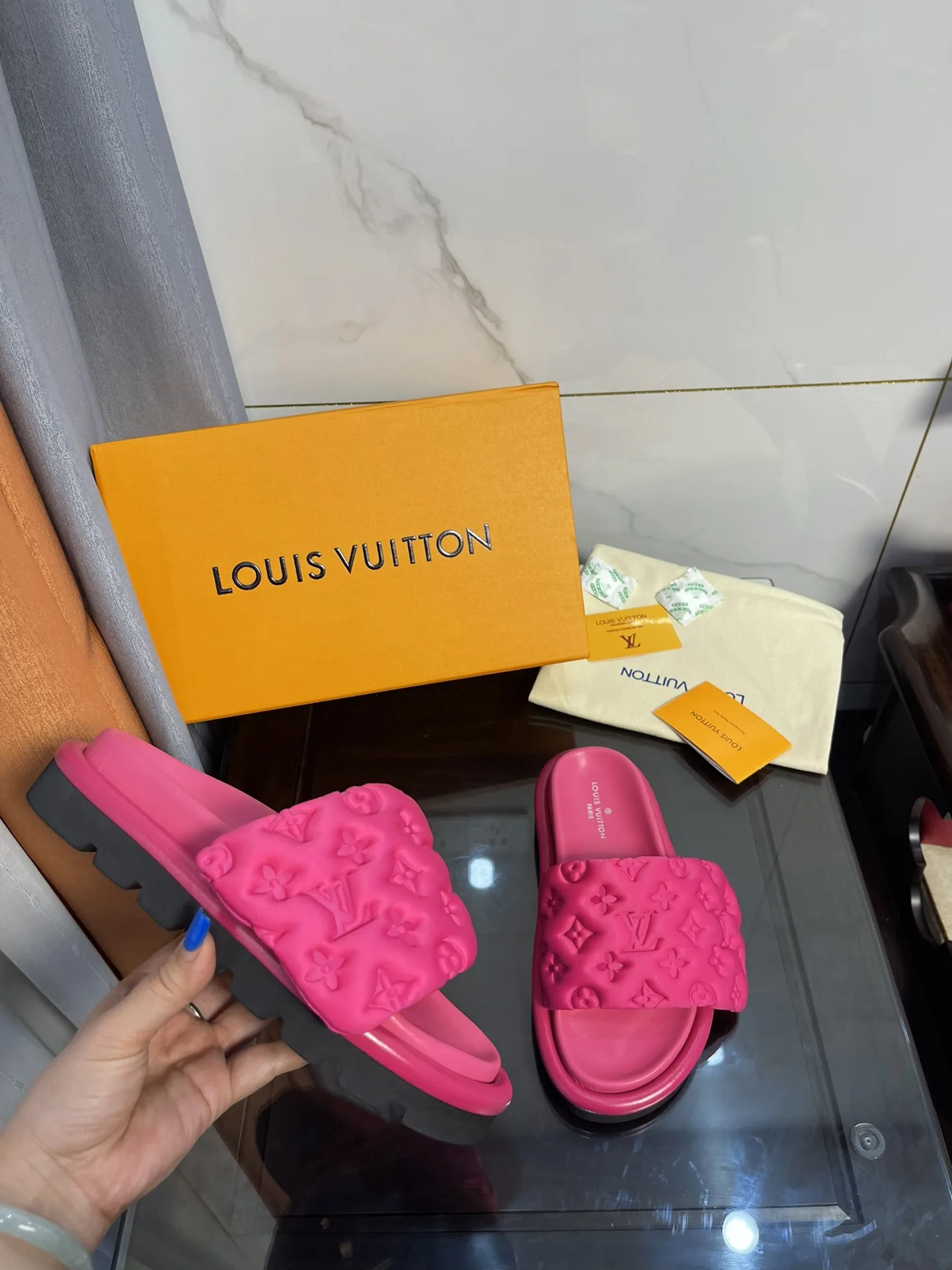 Louis Vuitton Pool Pillow Comfort Flat Mule Black LV 1AA1EF - Image 7