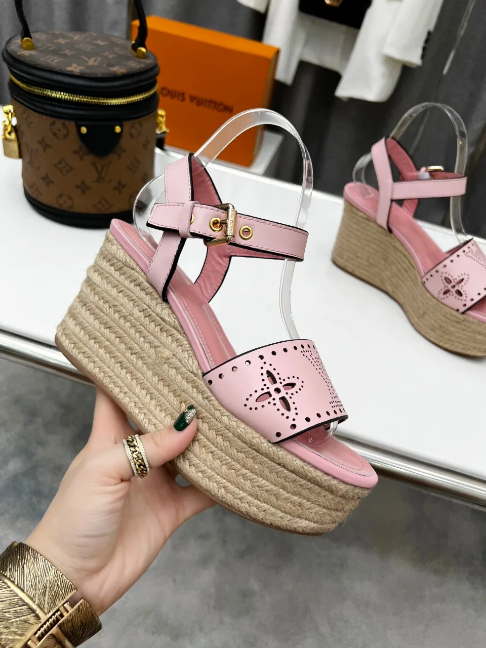 Louis Vuitton Women’s Starboard Wedge Sandal Pink - Image 9