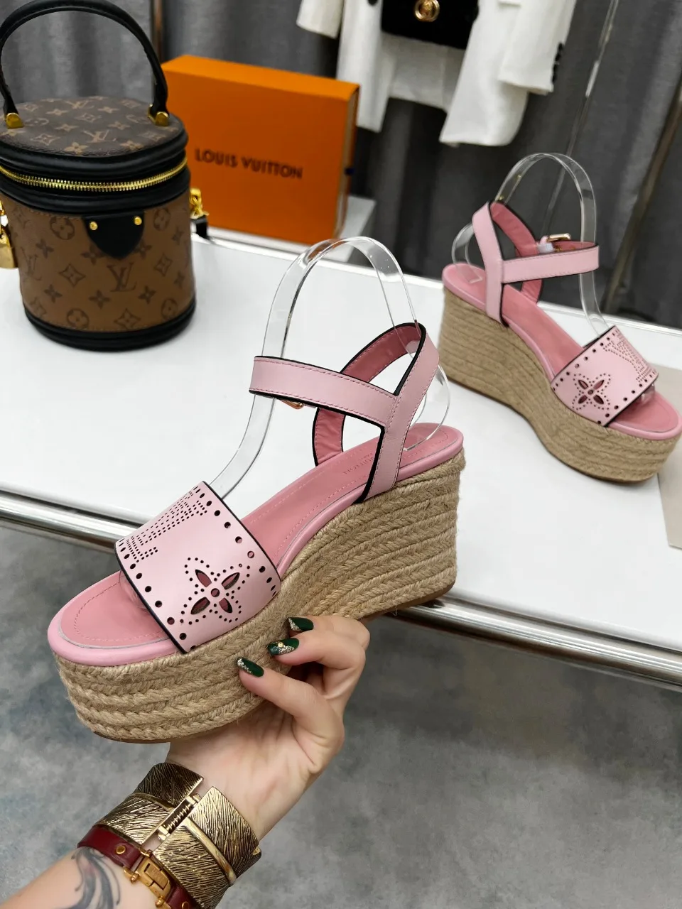 Louis Vuitton Women’s Starboard Wedge Sandal Pink - Image 6