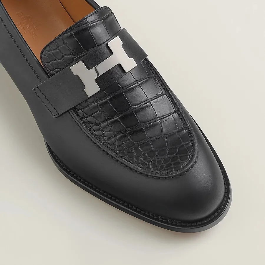 Hermes Honoer Loafers Black - Image 5