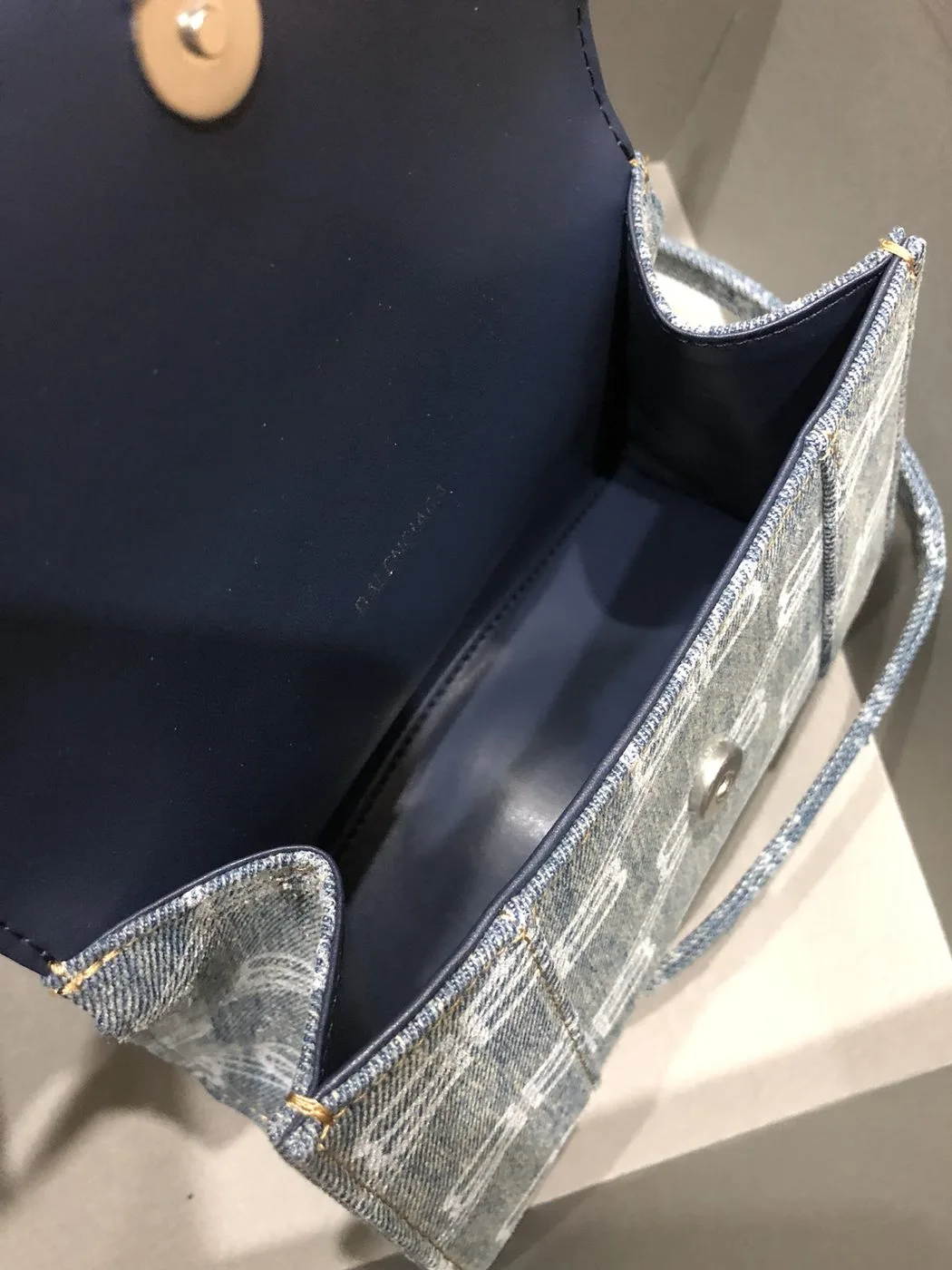 Balenciaga Hourglass XS Handbag Bb Monogram Bleached Denim In Blue / - Image 5