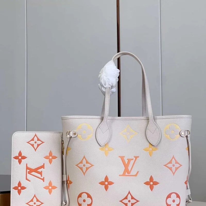 Louis Vuitton Neverfull MM Beige Bag - 12.2 Inches/ - Image 4