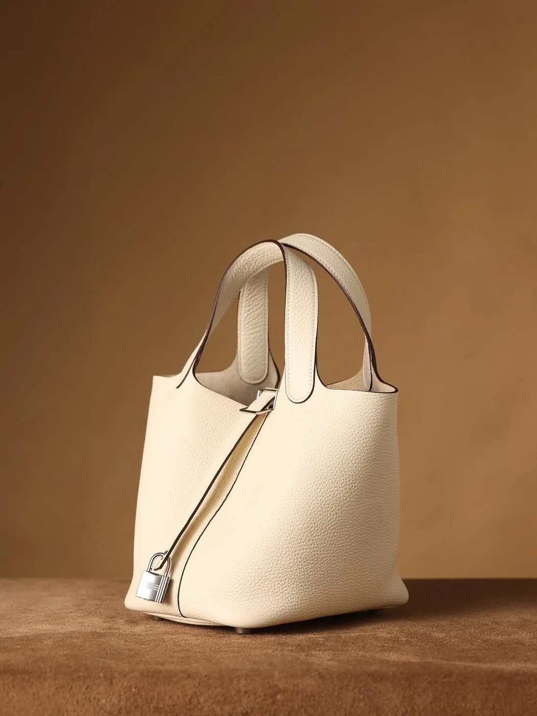 Hermes Picotin Lock 18 Cream Bag - Image 5