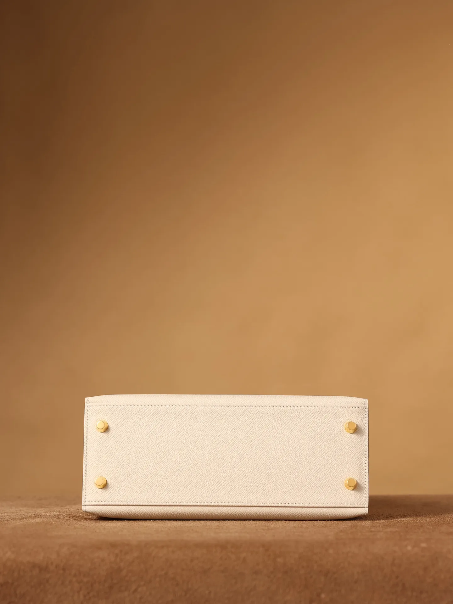 Hermes Kelly Epsom Gold Tone Lock Bag Cream 9,/ - Image 6