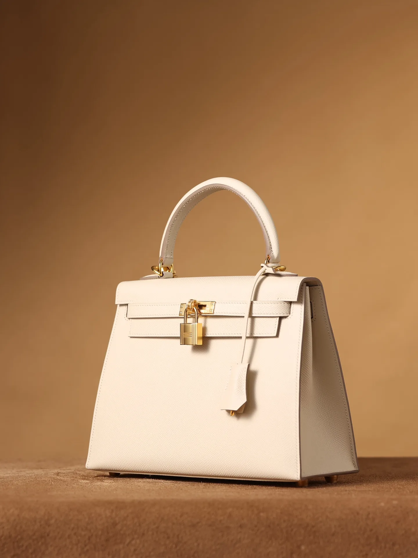 Hermes Kelly Epsom Gold Tone Lock Bag Cream 9,/ - Image 5
