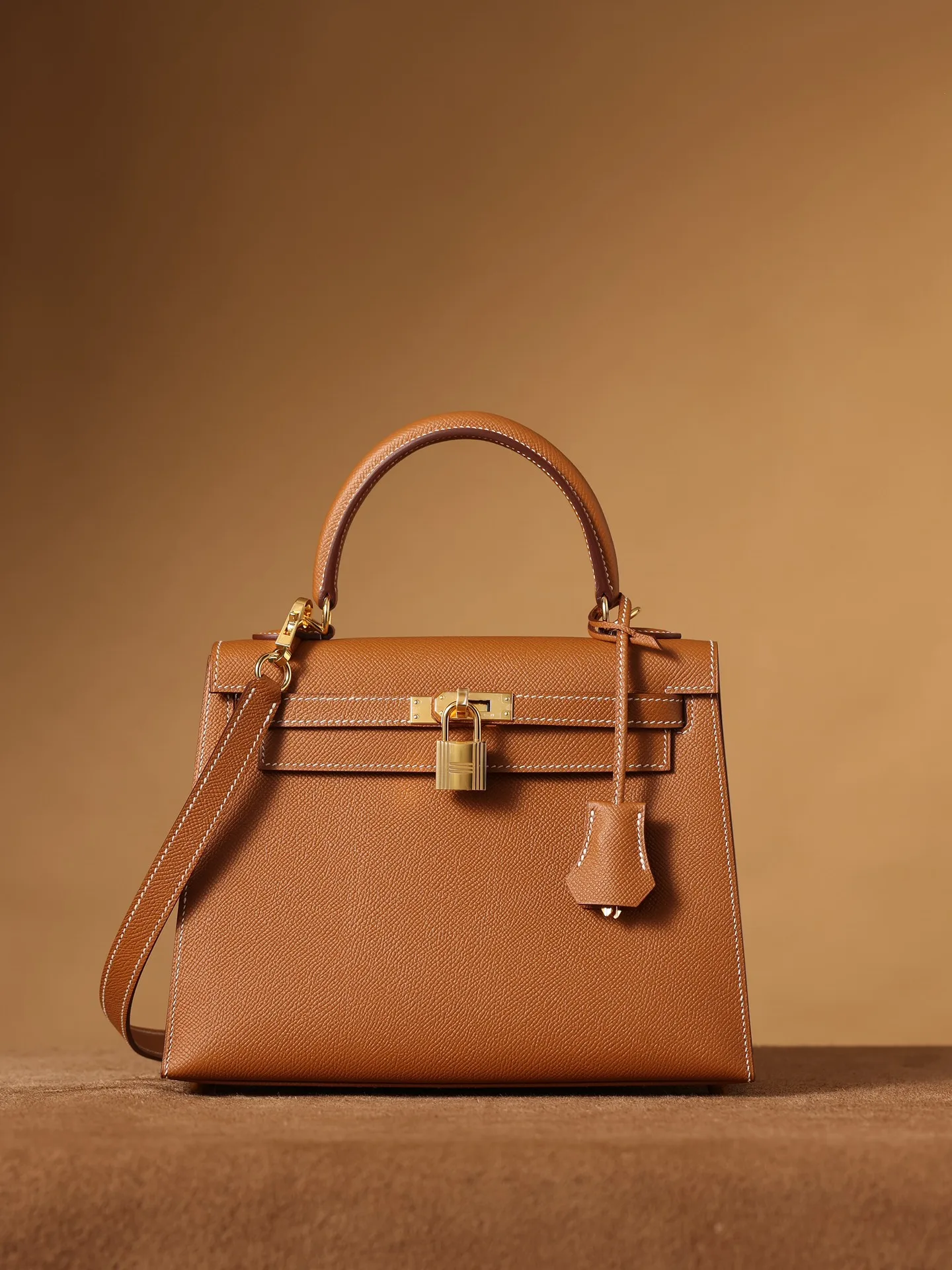 Hermes Kelly Epsom Gold Tone Lock Bag Brown 9,/ - Image 2