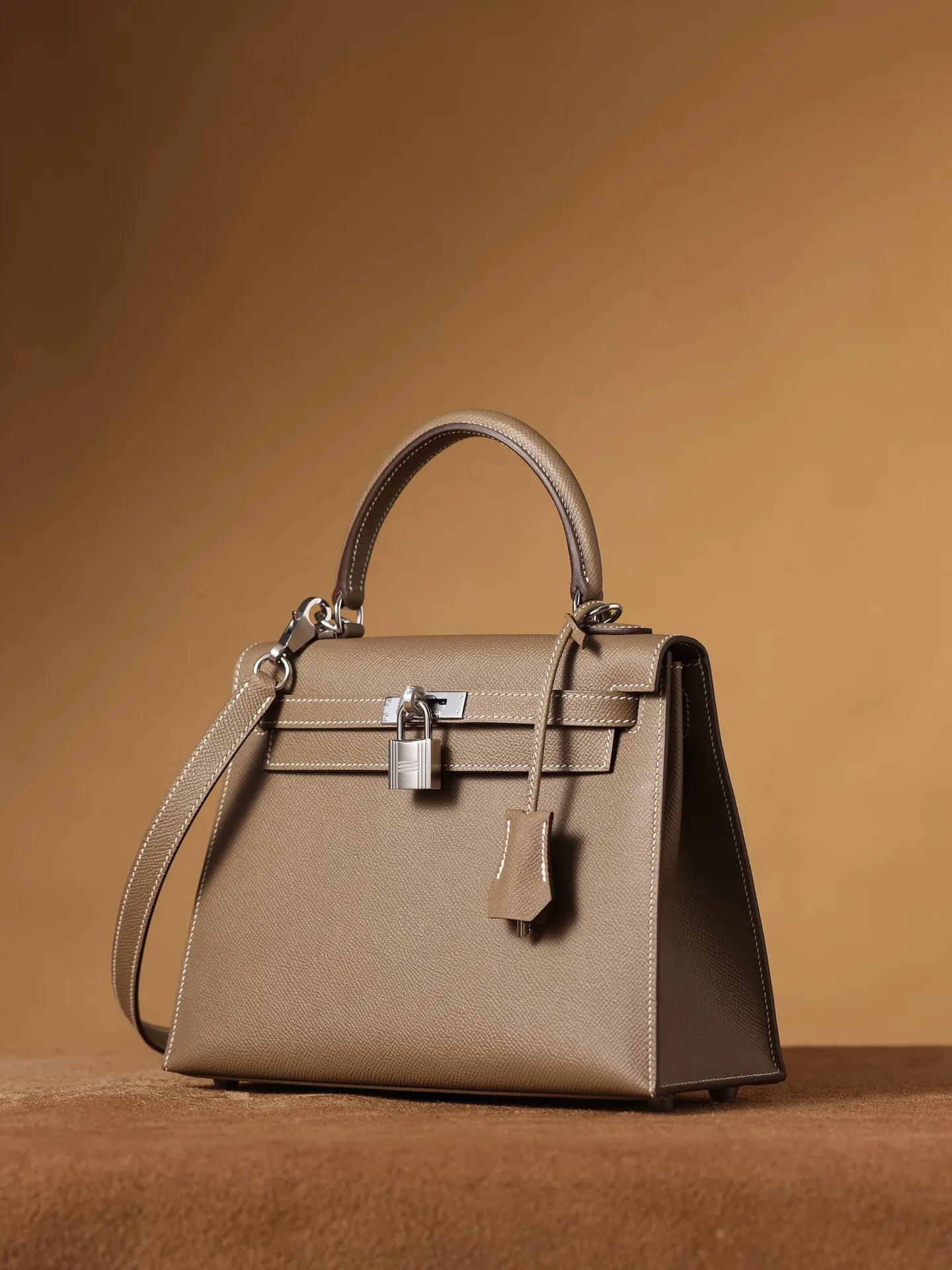 Hermes Kelly Epsom Silver Tone Lock Bag Grey 9,/ - Image 2