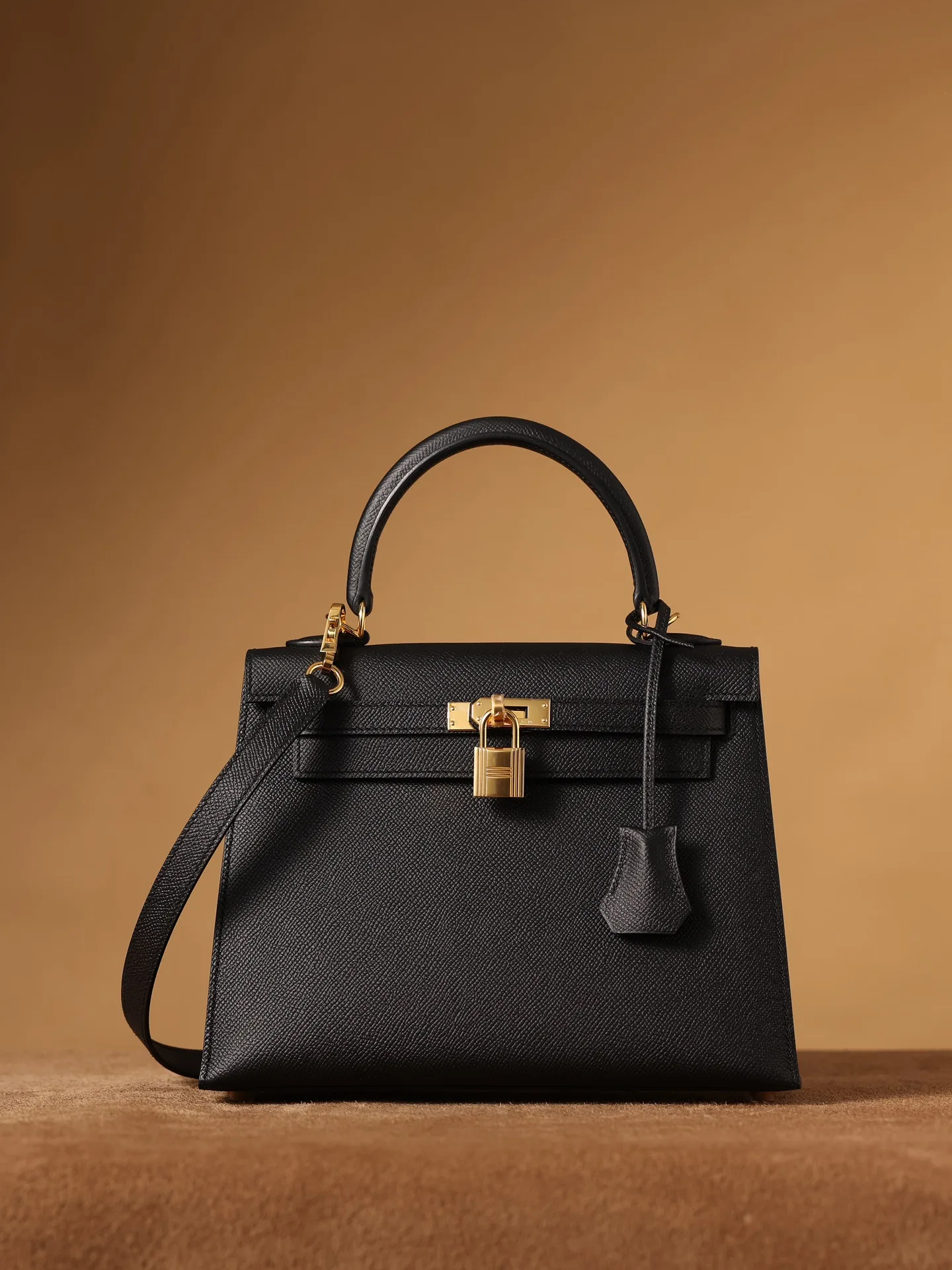 Hermes Kelly Epsom Gold Tone Lock Bag Black 9,/ - Image 8