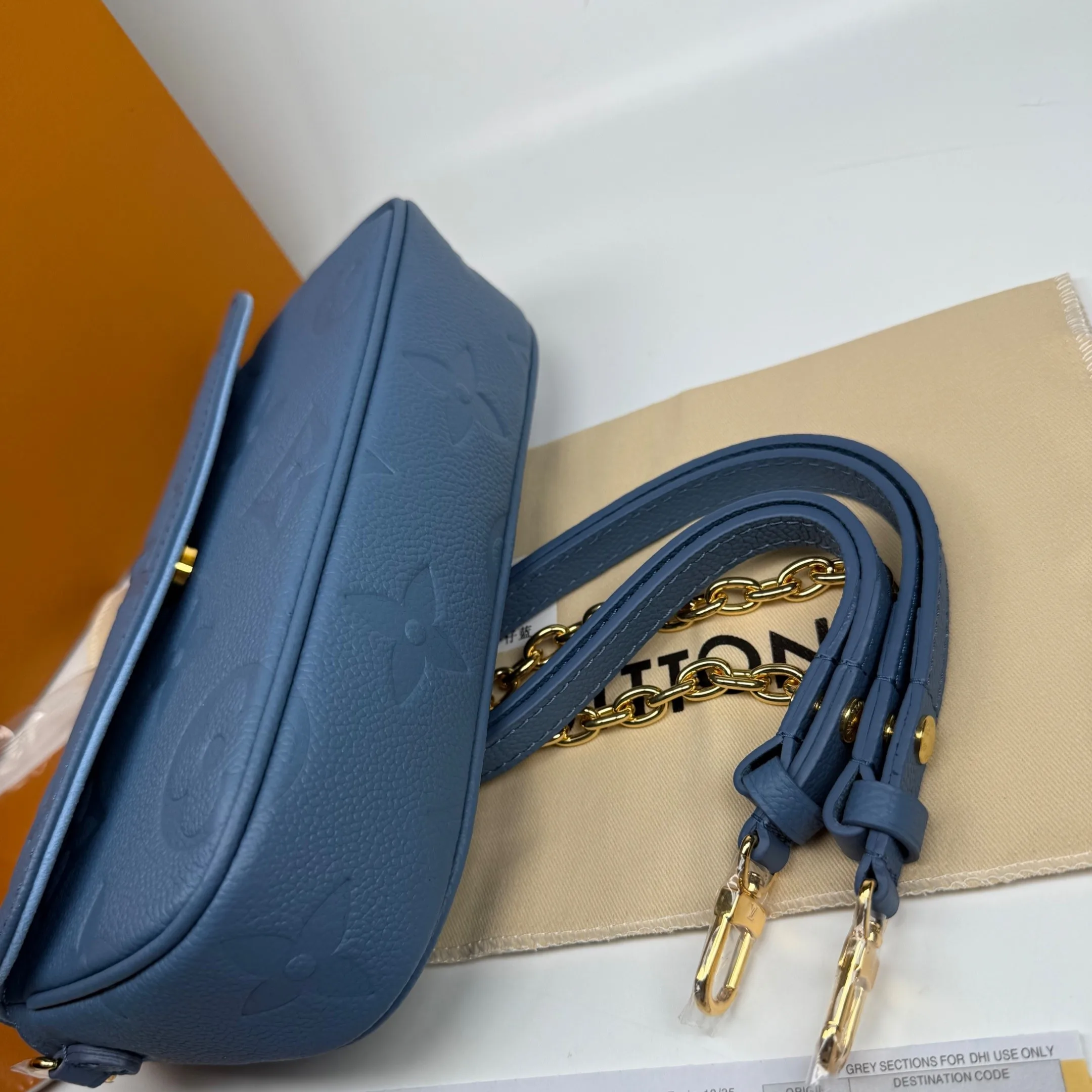 Louis Vuitton Wallet On Chain Ivy Shoulder Bag / Blue Gold Hardware - Image 8