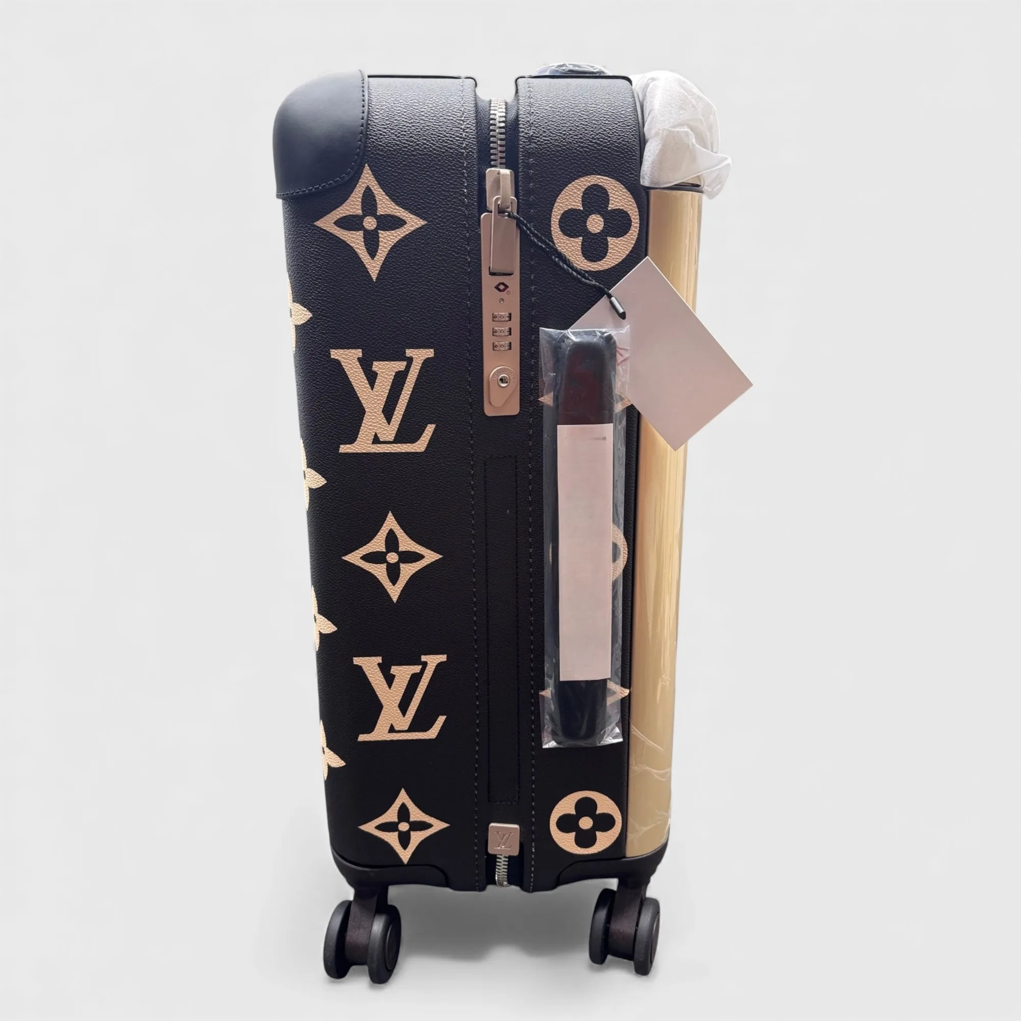 Louis Vuitton Horizon 55 Suitcase / Black Champagne Hardware - Image 5