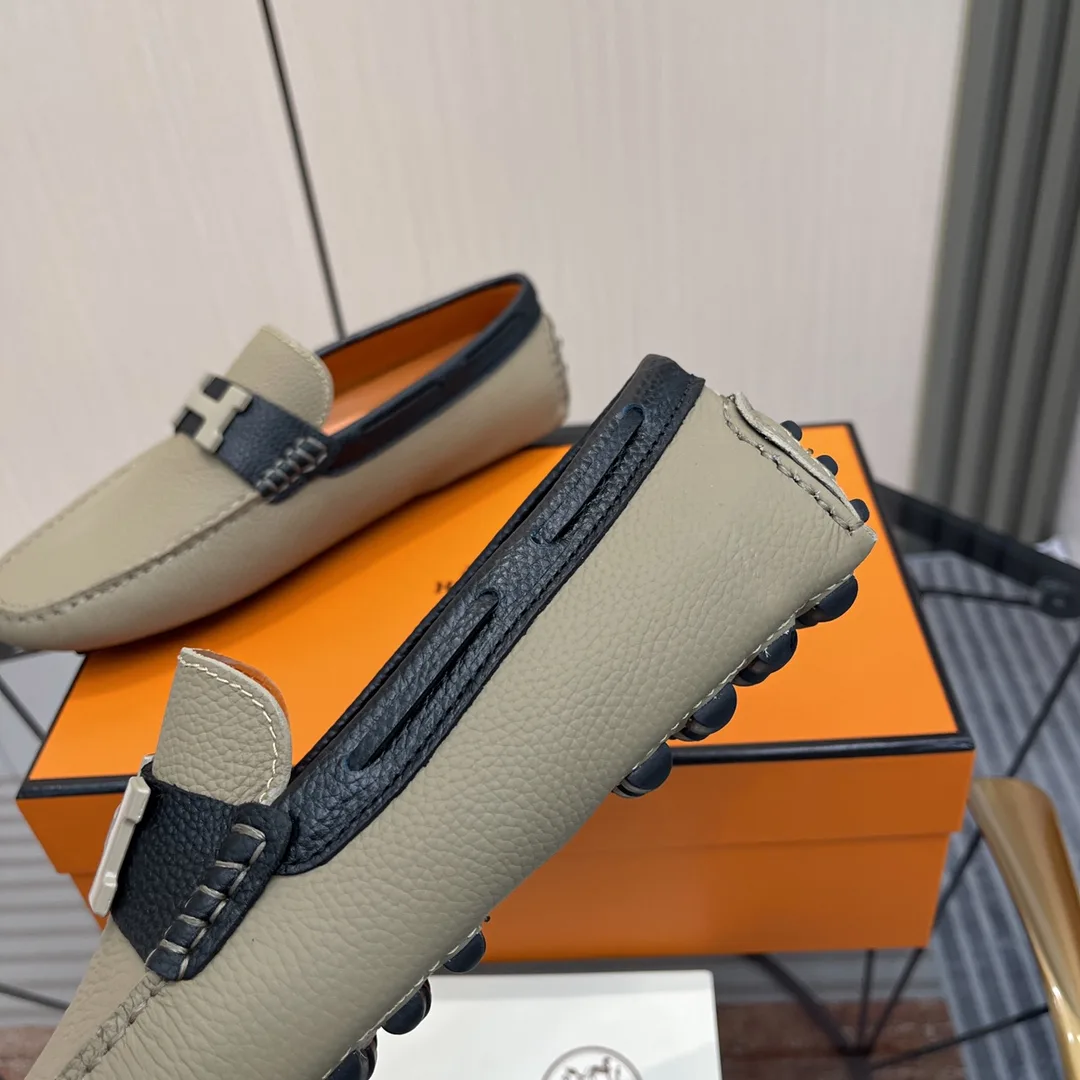 Alternative view of Hermes Irving Loafer Kaki