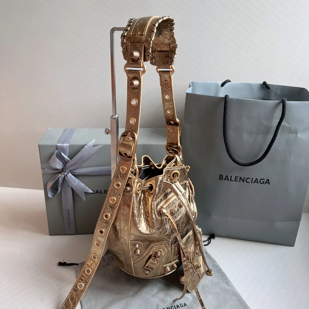 Balenciaga Le Cagole Xs Bucket Bag Metallized With Rhinestones In Gold Tone / - Image 3