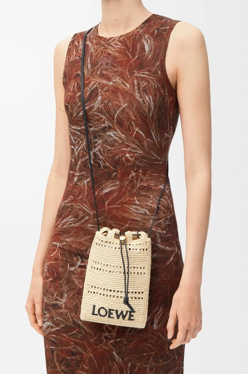 Loewe Drawstring Pocket In Raffia / C756PHPX04 - Image 3