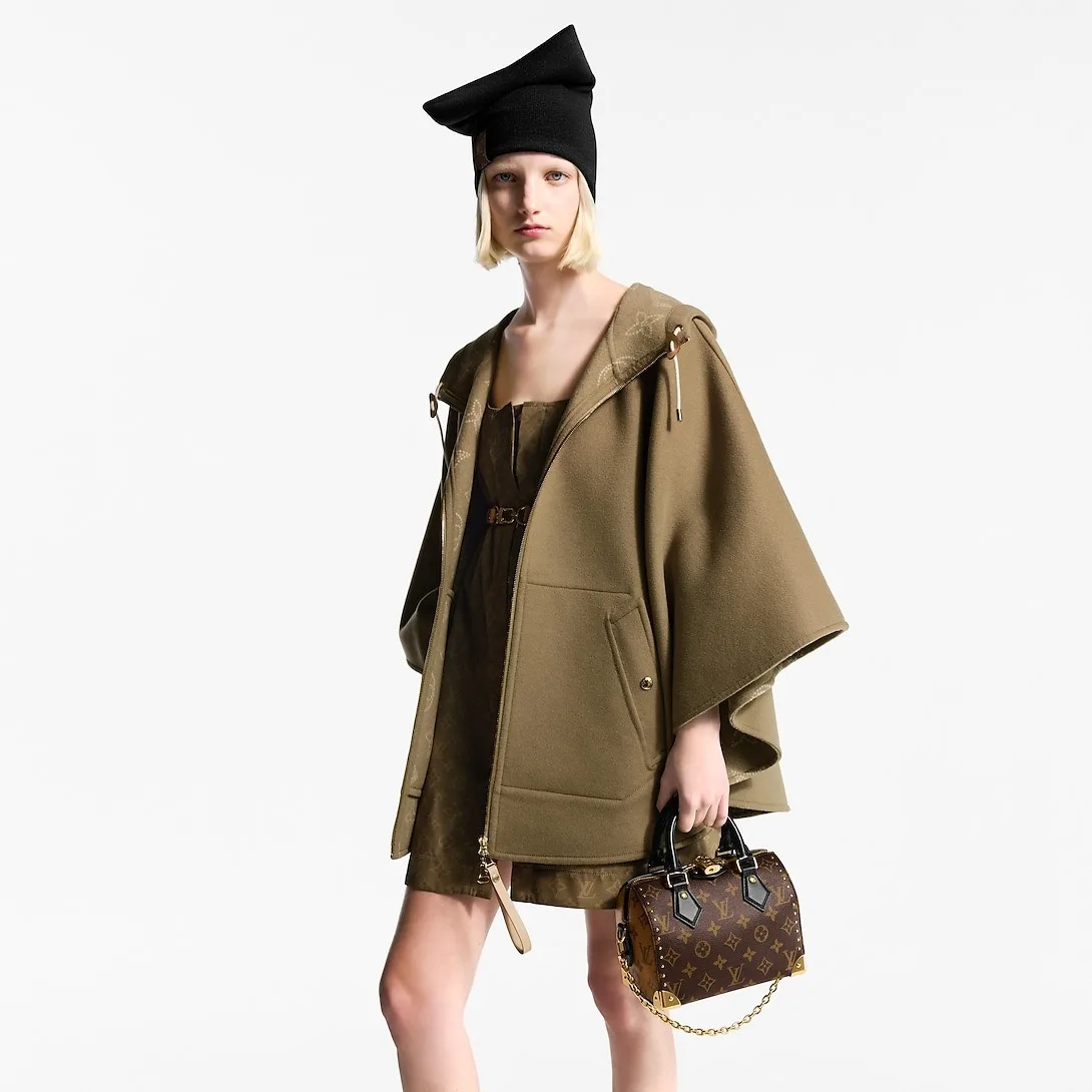 Alternative view of Louis Vuitton Speedy Trunk 20 Top Handle Bag / Monogram Canvas Gold Hardware