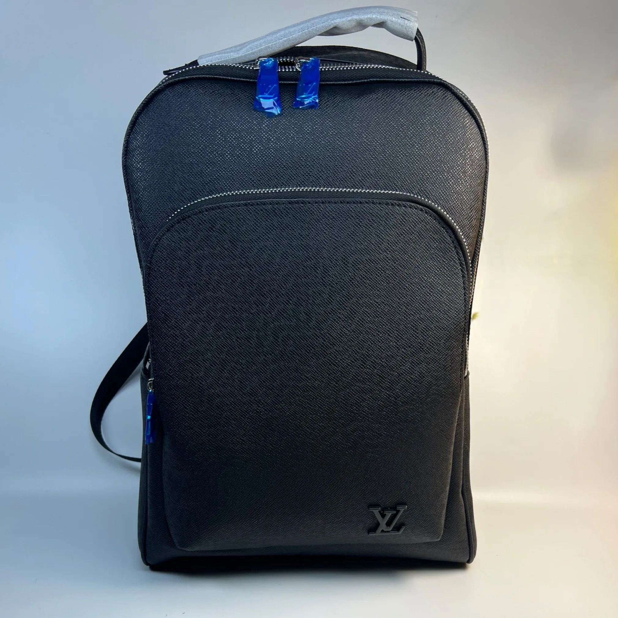 Louis Vuitton Avenue Backpack Black / - Image 4